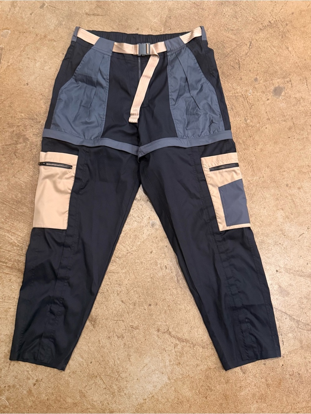 Nike Air Jordan Next Utility Convertible Pants Women Size M DD7097 010
